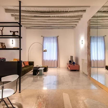 Sartoria Cavour - Modern Sicilian Elegance In A Former Tailor Shop Appartamento *