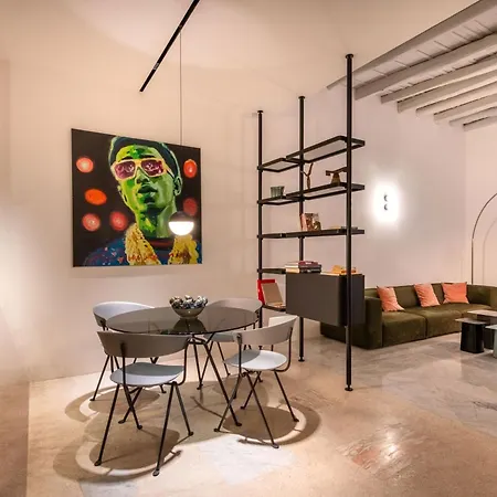 Sartoria Cavour - Modern Sicilian Elegance In A Former Tailor Shop Apartment