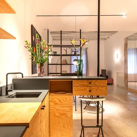 Sartoria Cavour - Modern Sicilian Elegance In A Former Tailor Shop Apartment Palermo