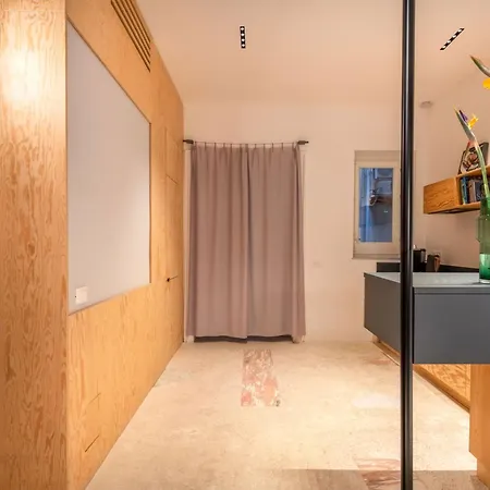 Sartoria Cavour - Modern Sicilian Elegance In A Former Tailor Shop Apartment