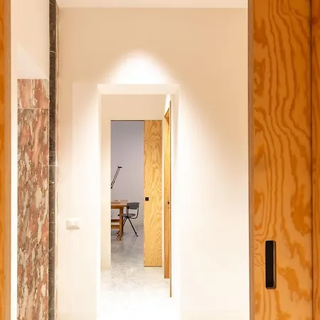 Sartoria Cavour - Modern Sicilian Elegance In A Former Tailor Shop Apartment *